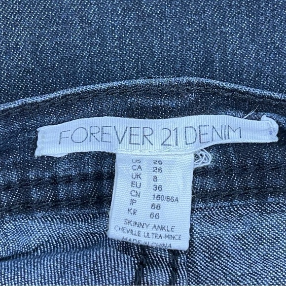 SIZE 26 FOREVER 21 DARK BLUE SKINNY JEANS DENIM STRETCH - Picture 9 of 11